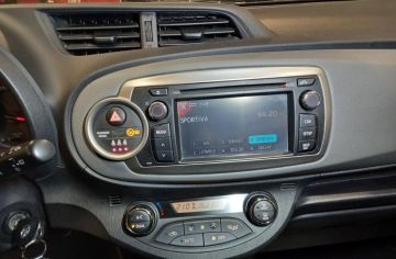 TOYOTA - Yaris 1.0 5p. Lounge (10 di 25)