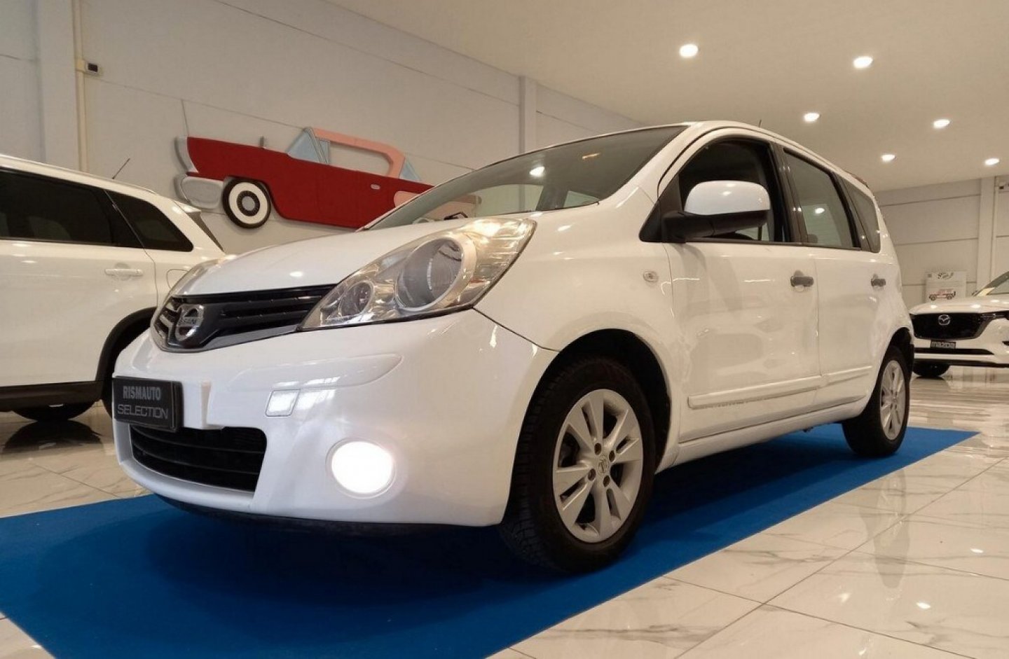 NISSAN - Note 1.4 Silver Edition