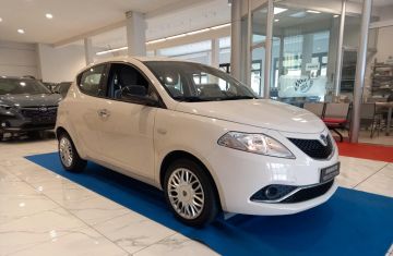 LANCIA - Ypsilon 1.2 69 CV 5p. Gold (5 di 28)