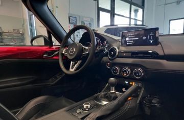 MAZDA - MX-5 1.5L Skyactiv-G Homura (12 di 15)