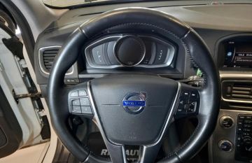 VOLVO - V60 Cross Country D3 Geartronic (10 di 27)