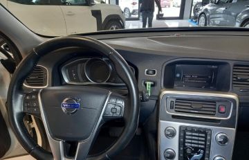 VOLVO - V60 Cross Country D3 Geartronic (14 di 27)