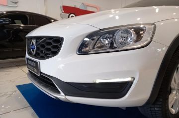 VOLVO - V60 Cross Country D3 Geartronic (21 di 27)