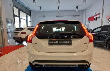 VOLVO - V60 Cross Country D3 Geartronic (3 di 27)