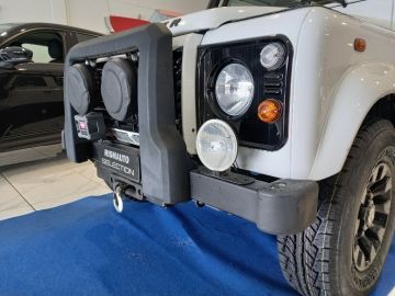 LAND ROVER - Defender 90 2.2 TD4 Station Wagon Adventure Edition N1 (2 di 30)