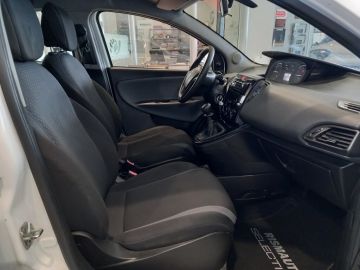 LANCIA - Ypsilon 1.2 69 CV 5p. Silver (16 di 23)