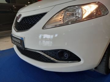 LANCIA - Ypsilon 1.2 69 CV 5p. Silver (23 di 23)