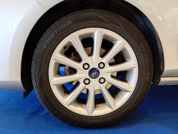 FORD - Fiesta 1.1 85 CV 5 porte Titanium (3 di 21)