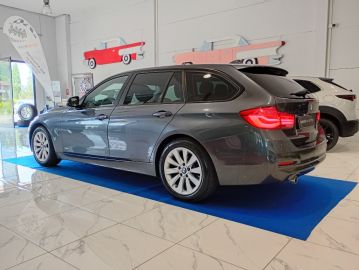 BMW - 316d Touring Sport (4 di 30)