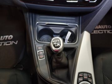 BMW - 316d Touring Sport (19 di 30)
