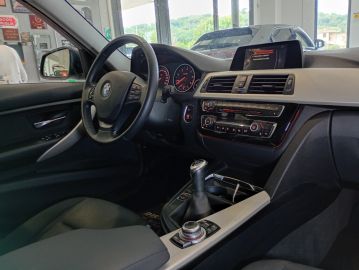 BMW - 316d Touring Sport (30 di 30)