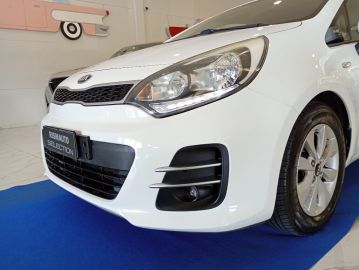 KIA - Rio 1.2 CVVT 5p. Cool (2 di 25)