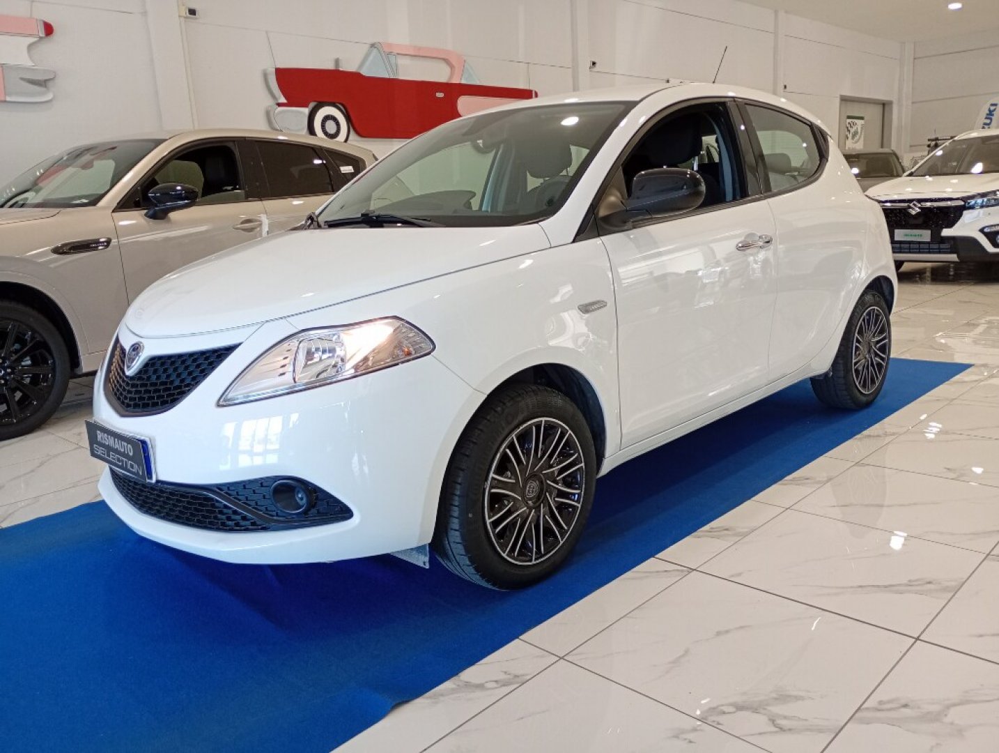 LANCIA - Ypsilon 1.2 69 CV 5 porte Gold