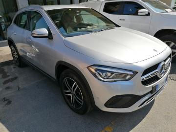 MERCEDES - GLA 200 CDI Automatic Sport (2 di 10)