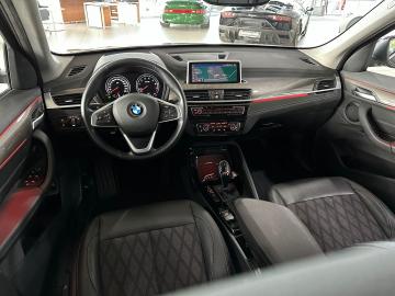 BMW - sDrive 18i xLine (6 di 10)