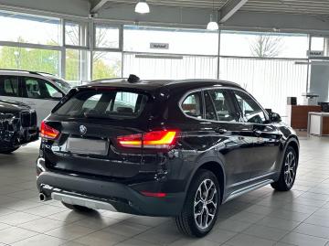 BMW - sDrive 18i xLine (10 di 10)