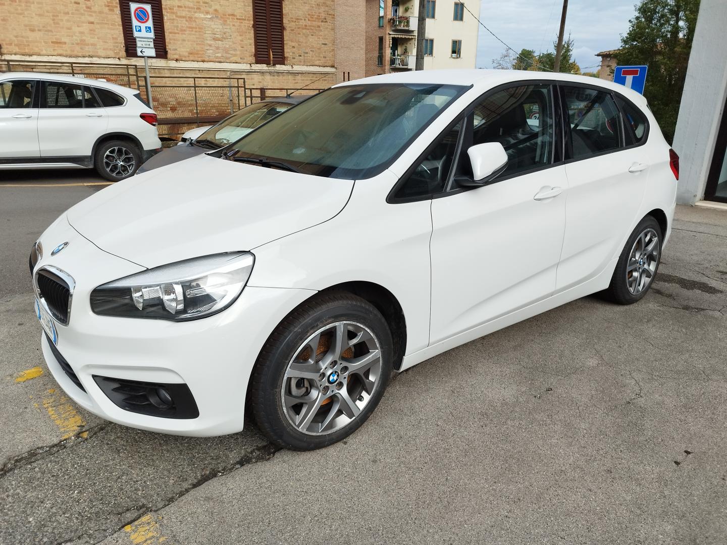 BMW - 218d Active Tourer Advantage