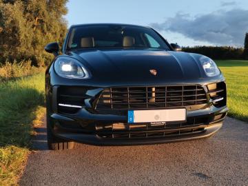 PORSCHE - Macan (3 di 9)