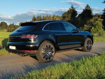 PORSCHE - Macan (5 di 9)