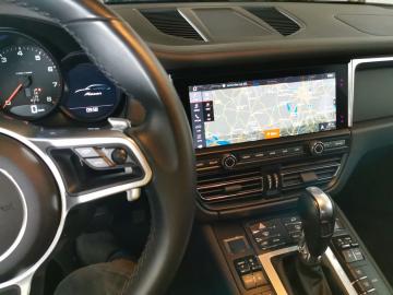 PORSCHE - Macan (8 di 9)