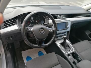 VOLKSWAGEN - PASSAT 1.6 TDI COMFORTLINE BLUEM.TECH. (7 di 9)