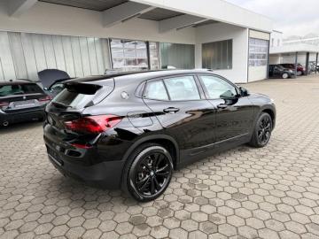 BMW - sDrive18i Msport (4 di 10)