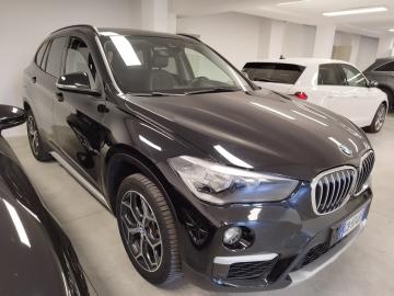BMW - sDrive 18i xLine (2 di 10)