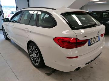 BMW - 520d xDrive Touring Business aut. (3 di 10)