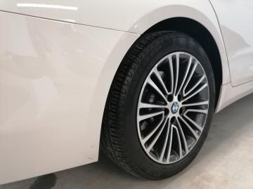 BMW - 520d xDrive Touring Business aut. (6 di 10)