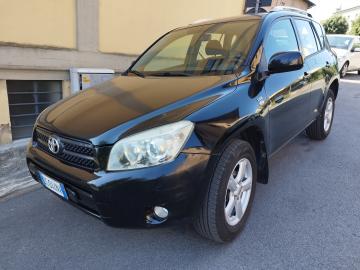 TOYOTA - RAV4 2.2 D-4D 136 CV Sol (1 di 7)