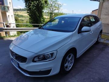 VOLVO - V60 D2 1.6 Momentum (9 di 9)