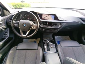 BMW - 118i 5p. Sport (7 di 10)