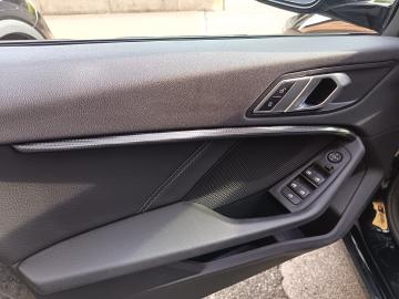 BMW - 118i 5p. Sport (8 di 10)