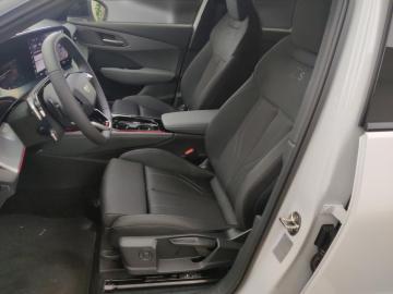 AUDI - Q3 1.4 TFSI S tronic S Line Edition (7 di 10)