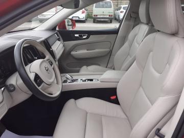 VOLVO - XC60 B5 (d) AWD Geartronic Inscription (15 di 29)