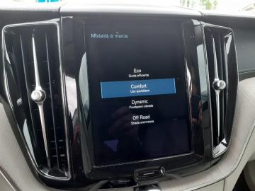 VOLVO - XC60 B5 (d) AWD Geartronic Inscription (26 di 29)