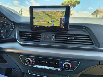 AUDI - Q5 30 TDI S tronic Business (8 di 21)