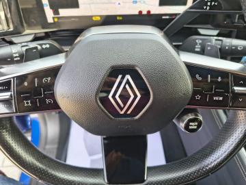RENAULT - Austral Mild Hybrid 160 CV Auto Techno (15 di 24)