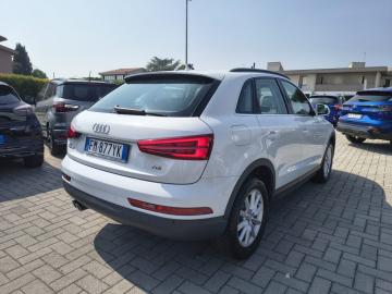 AUDI - Q3 2.0 TDI 150CV Business (5 di 21)