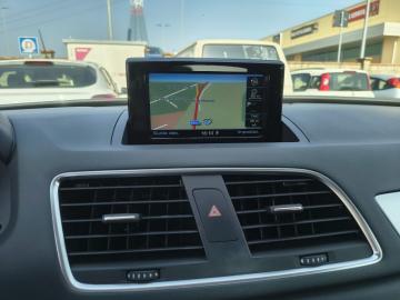 AUDI - Q3 2.0 TDI 150CV Business (11 di 21)
