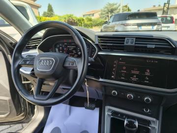 AUDI - Q3 35 TDI S tronic (18 di 20)