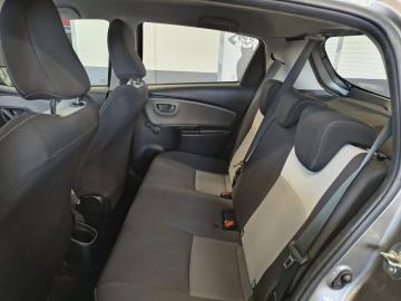 TOYOTA - Yaris 1.5 Hybrid 5 porte Business (10 di 13)