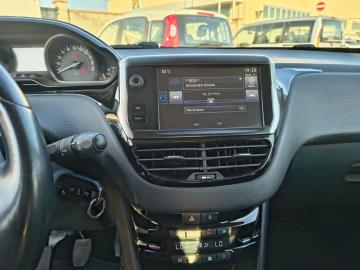 PEUGEOT - 2008 PureTech Turbo 110 S&S Allure (10 di 19)