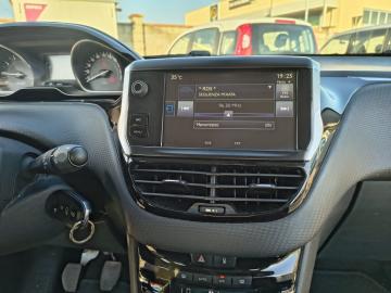 PEUGEOT - 2008 PureTech Turbo 110 S&S Allure (16 di 19)