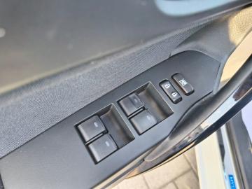TOYOTA - Auris TS 1.8 Hybrid Active (14 di 23)