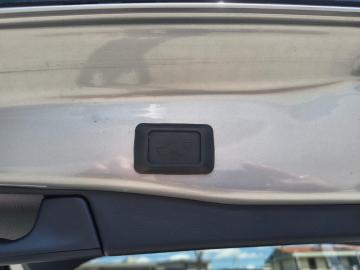 TOYOTA - RAV4 2.5 HV (218CV) E-CVT 2WD Style (9 di 27)