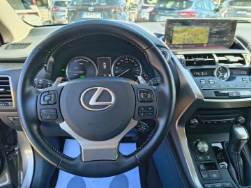 LEXUS - NX Hybrid Business (9 di 25)