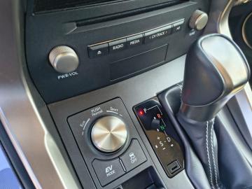 LEXUS - NX Hybrid Business (17 di 25)