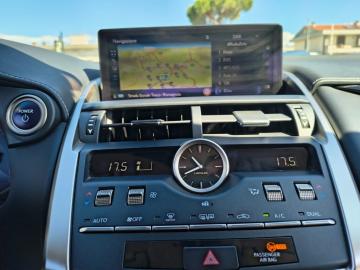 LEXUS - NX Hybrid Business (21 di 25)