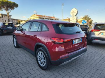 MERCEDES - GLA 200 d Automatic Business (5 di 26)